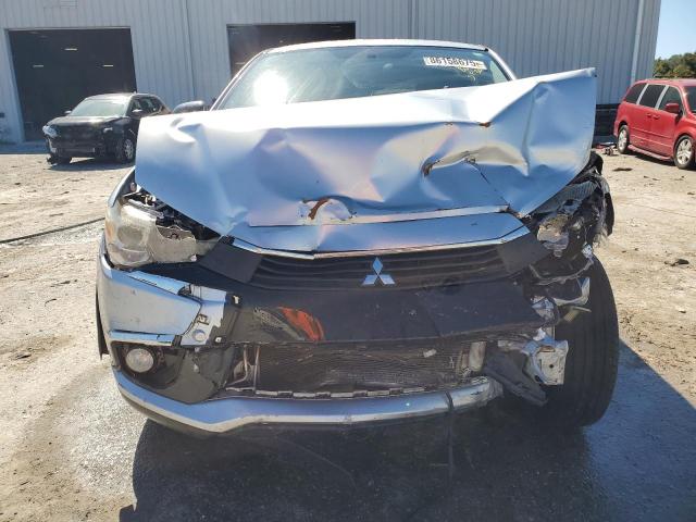 JA4AP3AUXHZ044303 - 2017 MITSUBISHI OUTLANDER ES Gümüş foto 5