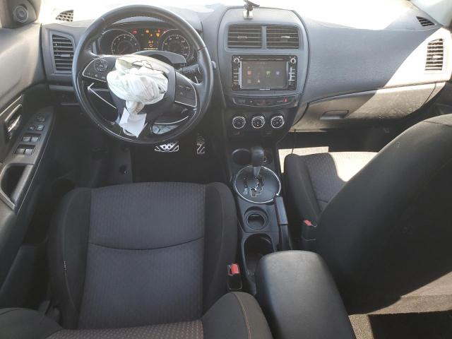 JA4AP3AUXHZ044303 - 2017 MITSUBISHI OUTLANDER ES Gümüş foto 8