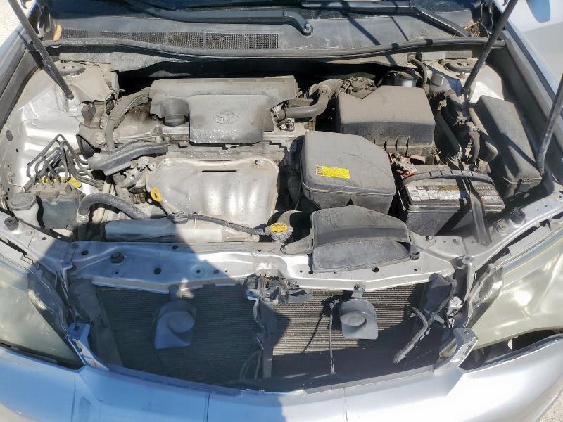 4T1BF1FK6CU097302 - 2012 TOYOTA CAMRY BASE SILVER photo 11