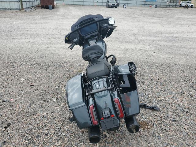 1HD1KB718SB609500 - 2025 HARLEY-DAVIDSON FLHX CHARCOAL photo 4