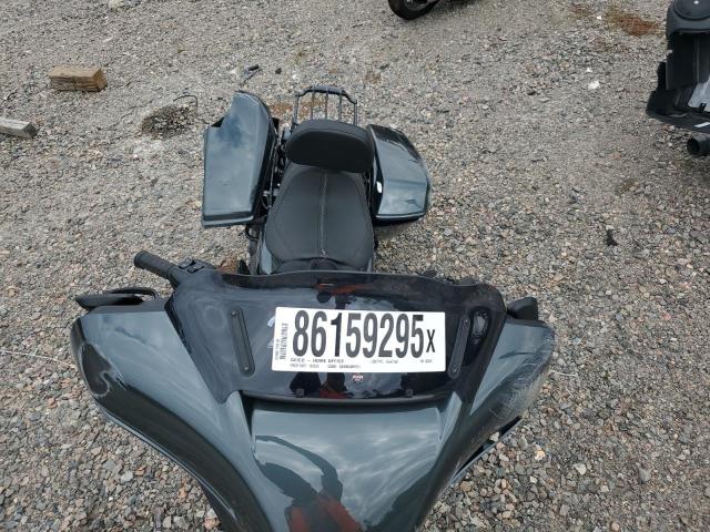 1HD1KB718SB609500 - 2025 HARLEY-DAVIDSON FLHX CHARCOAL photo 5