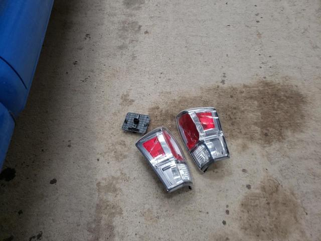 5TFDZ5BN8MX057024 - 2021 TOYOTA TACOMA DOUBLE CAB BLUE photo 12