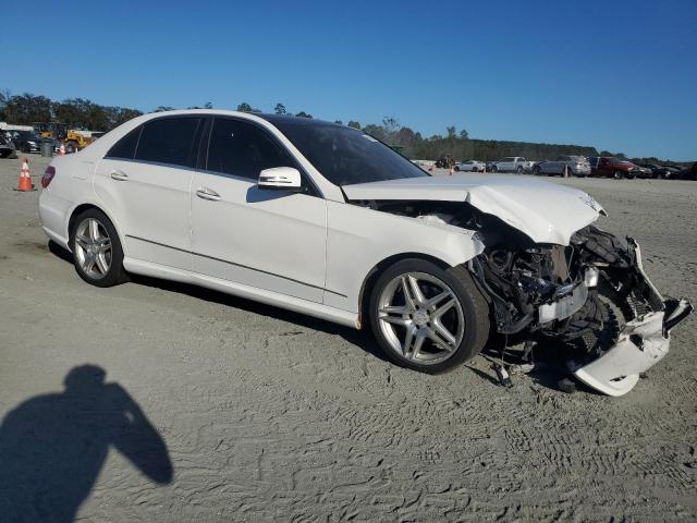 WDDHF8JB6DA680430 - 2013 MERCEDES-BENZ E 350 4MATIC WHITE photo 4