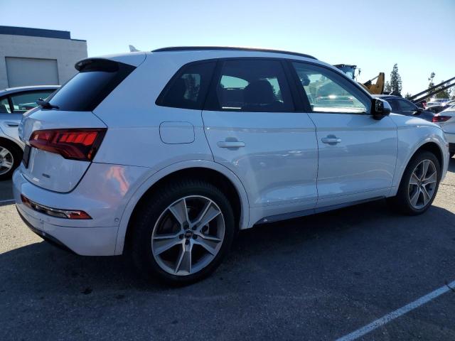 WA1CNAFY8K2112578 - 2019 AUDI Q5 PRESTIGE WHITE photo 3