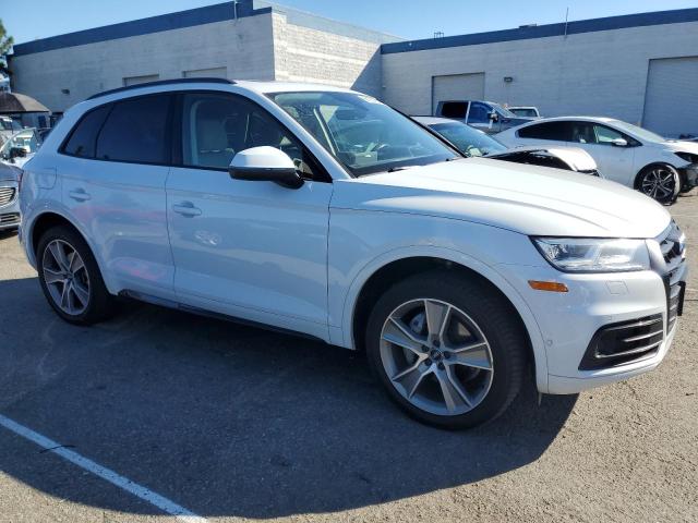 WA1CNAFY8K2112578 - 2019 AUDI Q5 PRESTIGE WHITE photo 4