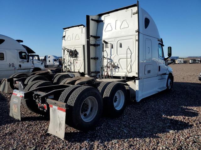 3AKJHHDR9LSLU3474 - 2020 FREIGHTLINER CASCADIA 1 WHITE photo 4