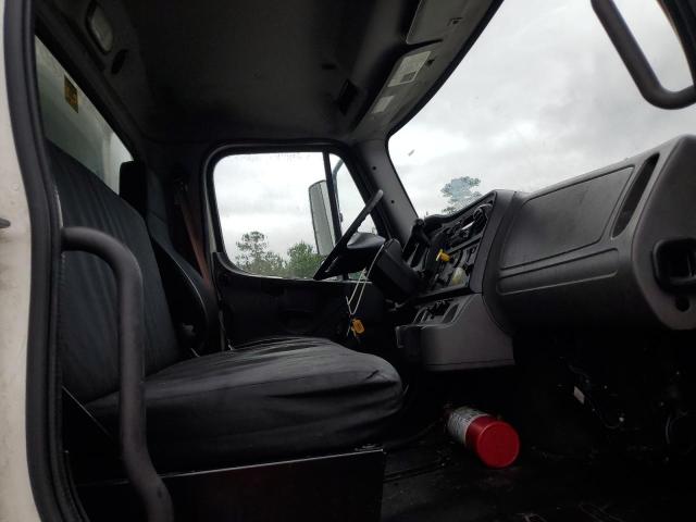 3ALACWFC2LDLY2984 - 2020 FREIGHTLINER M2 106 MEDIUM DUTY WHITE photo 11