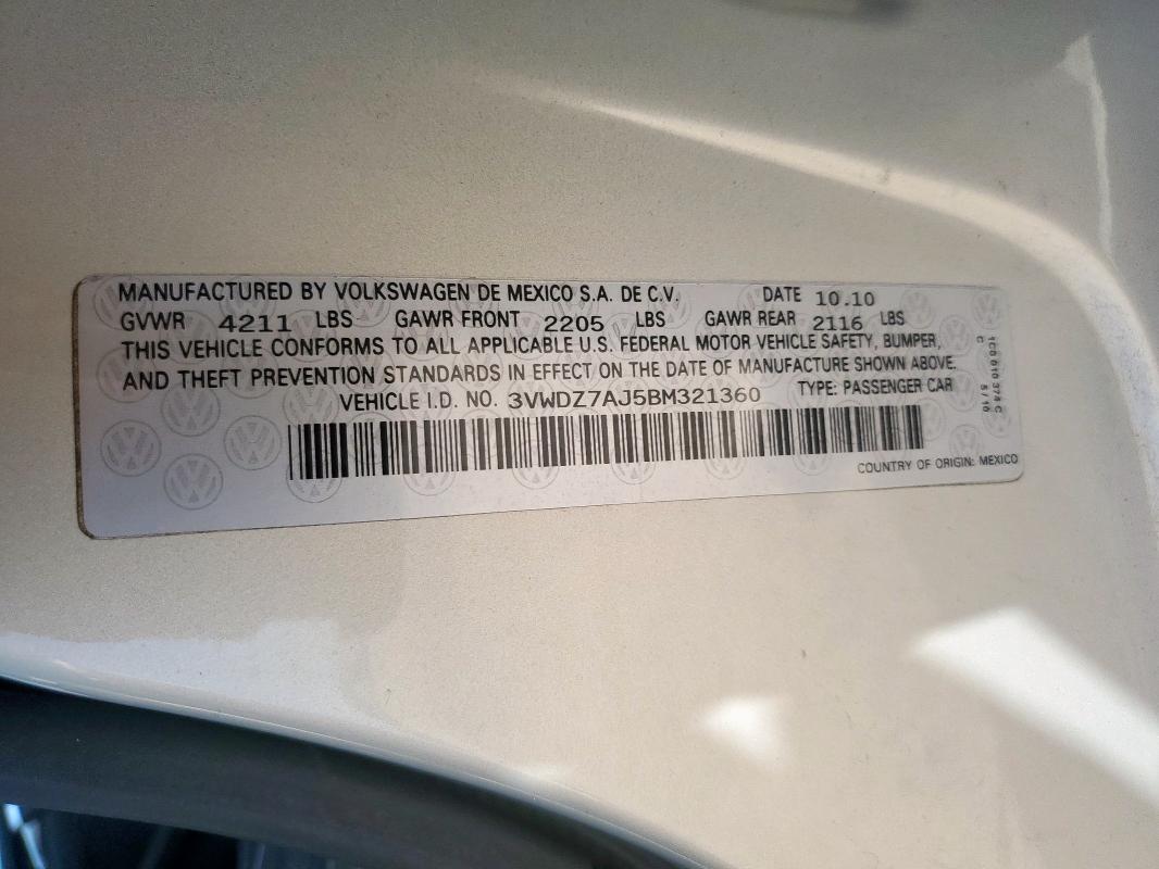 3VWDZ7AJ5BM321360 - 2011 VOLKSWAGEN JETTA SE SILVER photo 12