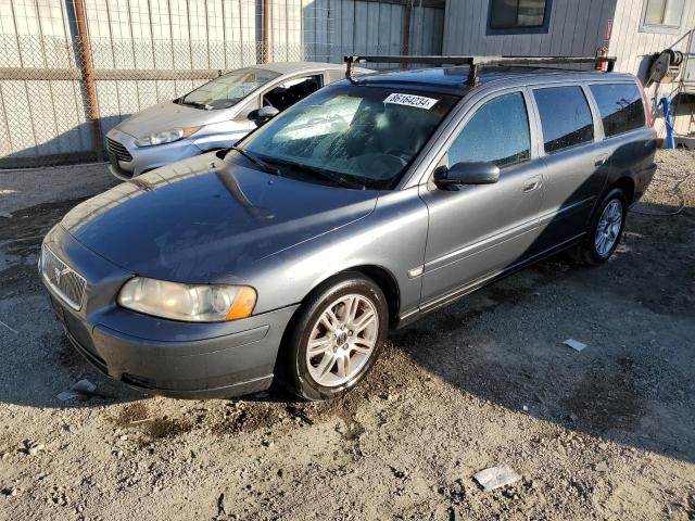 2006 VOLVO V70, 