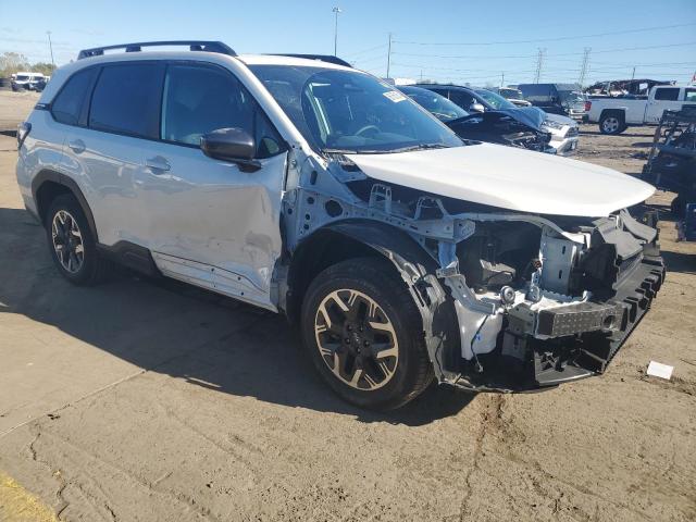 JF2SLDDC4SH489147 - 2025 SUBARU FORESTER PREMIUM Սպիտակ լուսանկար 4