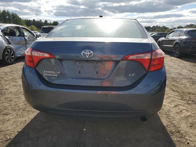 2T1BURHE6JC104243 - 2018 TOYOTA COROLLA L CHARCOAL photo 6