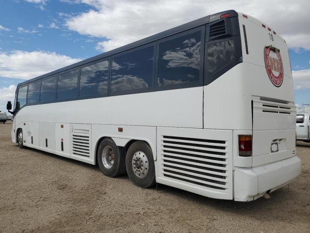 1M8TRMPA31P061541 - 2001 MOTOR COACH INDUSTRIES TRANSIT BU WHITE photo 3