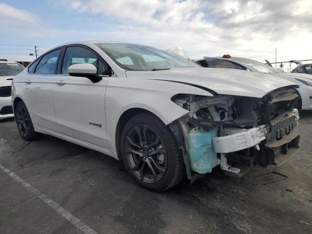 3FA6P0LU7JR281208 - 2018 FORD FUSION SE HYBRID თეთრი ფოტო 4