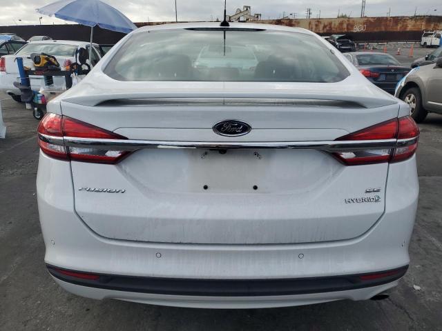 3FA6P0LU7JR281208 - 2018 FORD FUSION SE HYBRID თეთრი ფოტო 6