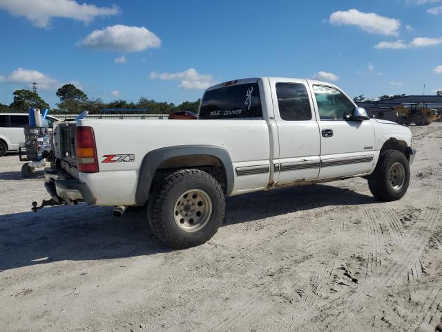 1GCEK19TX1E126616 - 2001 CHEVROLET SILVERADO K1500 WHITE photo 3