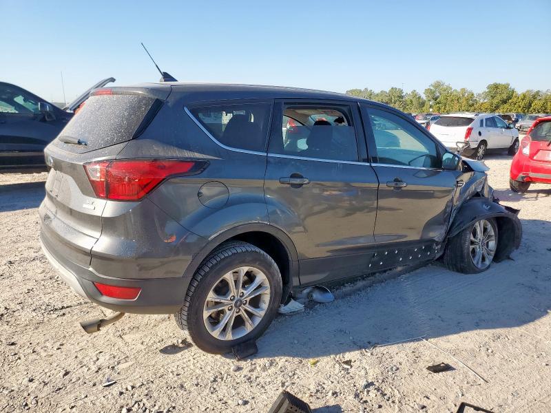 1FMCU0GD1KUB00528 - 2019 FORD ESCAPE SE BLACK photo 3