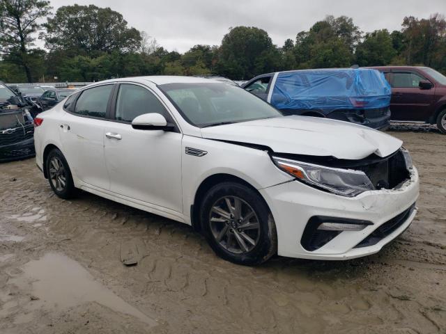 5XXGT4L37KG335907 - 2019 KIA OPTIMA LX WHITE photo 4