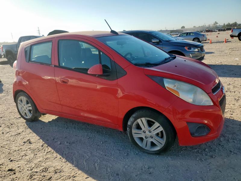 KL8CB6S9XFC739396 - 2015 CHEVROLET SPARK LS წითელი ფოტო 4