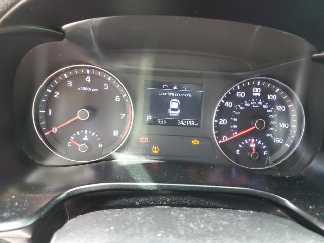 3KPF24AD8KE058896 - 2019 KIA FORTE FE ნაცრისფერი ფოტო 9