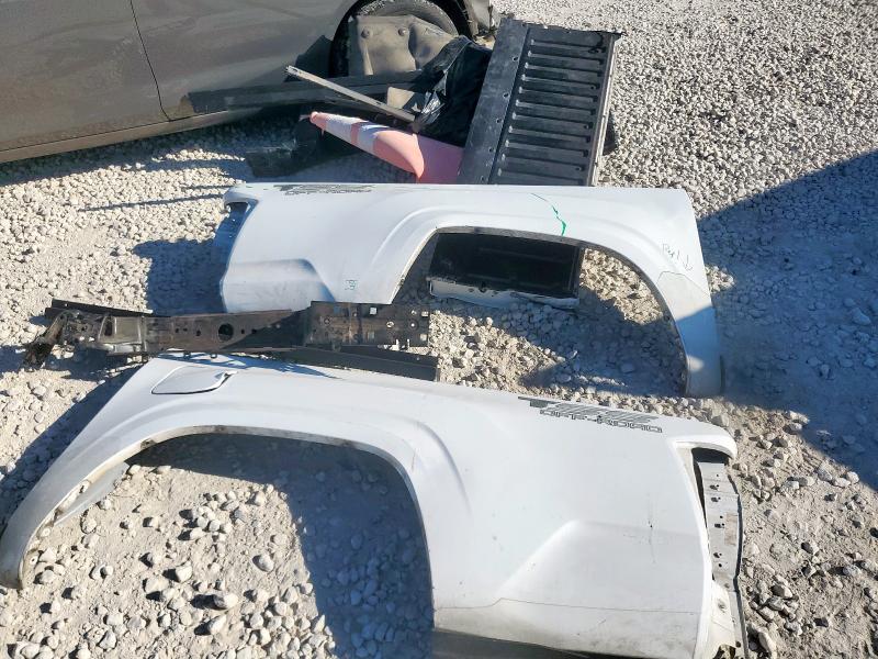 5TFAX5GN6MX192133 - 2021 TOYOTA TACOMA DOUBLE CAB WHITE photo 12