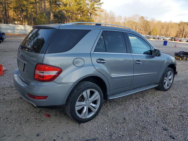 4JGBB8GB0AA621724 - 2010 MERCEDES-BENZ ML 350 4MATIC SILVER photo 3