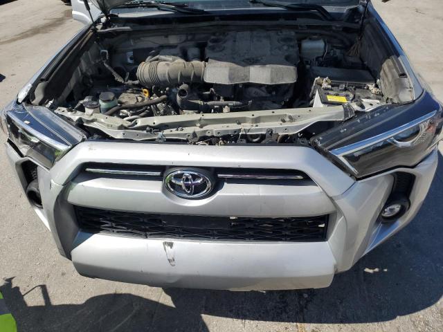 JTENU5JR3M5862590 - 2021 TOYOTA 4RUNNER SR5/SR5 PREMIUM SILVER photo 12