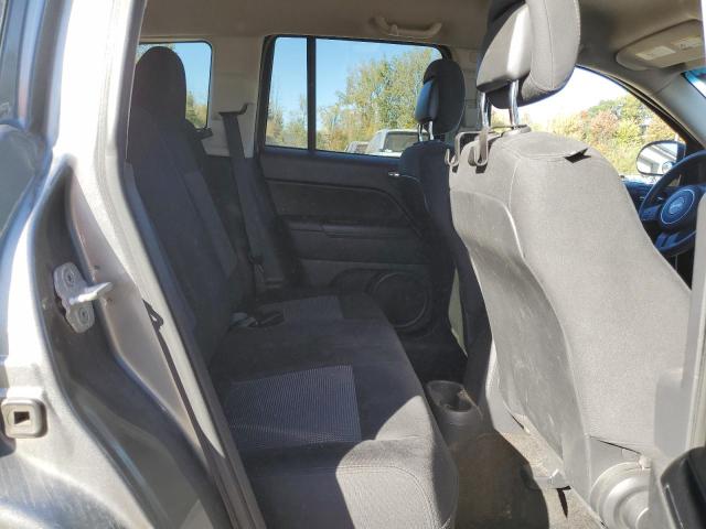 1C4NJDBB2ED537011 - 2014 JEEP COMPASS SPORT SILVER photo 11