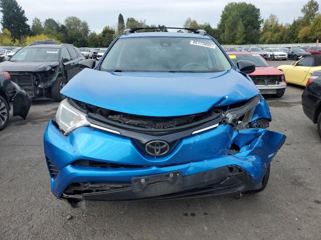 2T3BFREV5HW653592 - 2017 TOYOTA RAV4 LE BLUE photo 5