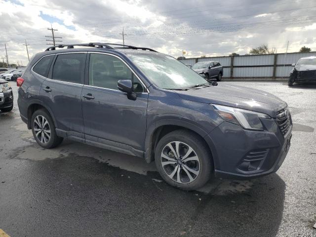 JF2SKAPC2NH422287 - 2022 SUBARU FORESTER LIMITED GRAY photo 4
