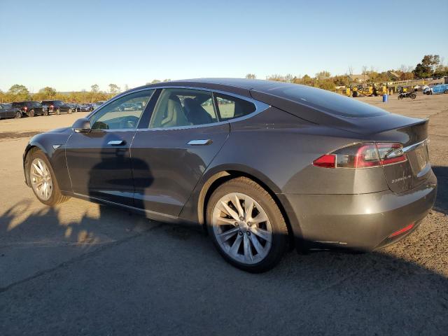 5YJSA1E10GF148691 - 2016 TESLA MODEL S رمادي صورة 2