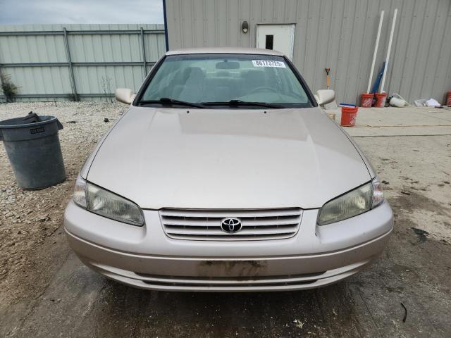 4T1BG22K6WU262259 - 1998 TOYOTA CAMRY CE 棕色 照片 5