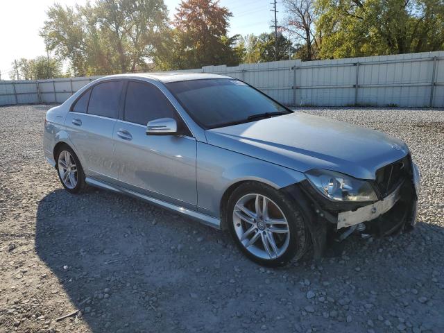WDDGF8AB6DR279635 - 2013 MERCEDES-BENZ C 300 4MATIC SILVER photo 4