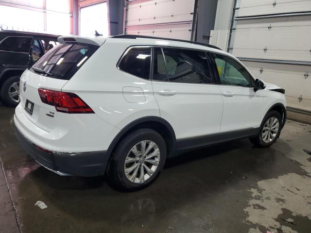 3VV2B7AX6JM013763 - 2018 VOLKSWAGEN TIGUAN SE თეთრი ფოტო 3