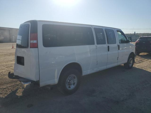 1GAZGPFF6H1242734 - 2017 CHEVROLET EXPRESS G3 LT WHITE photo 3
