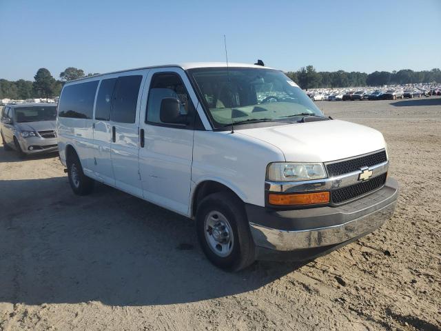 1GAZGPFF6H1242734 - 2017 CHEVROLET EXPRESS G3 LT WHITE photo 4