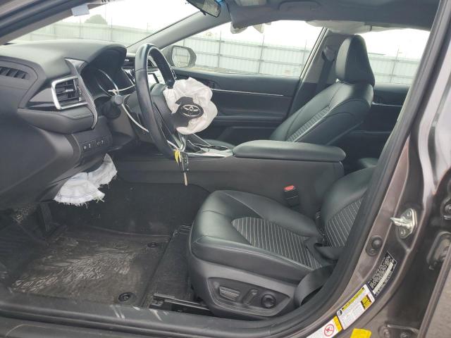 4T1B11HK1JU655761 - 2018 TOYOTA CAMRY L CHARCOAL photo 7