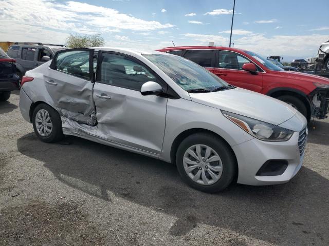3KPC24A68NE154925 - 2022 HYUNDAI ACCENT SE SILVER photo 4