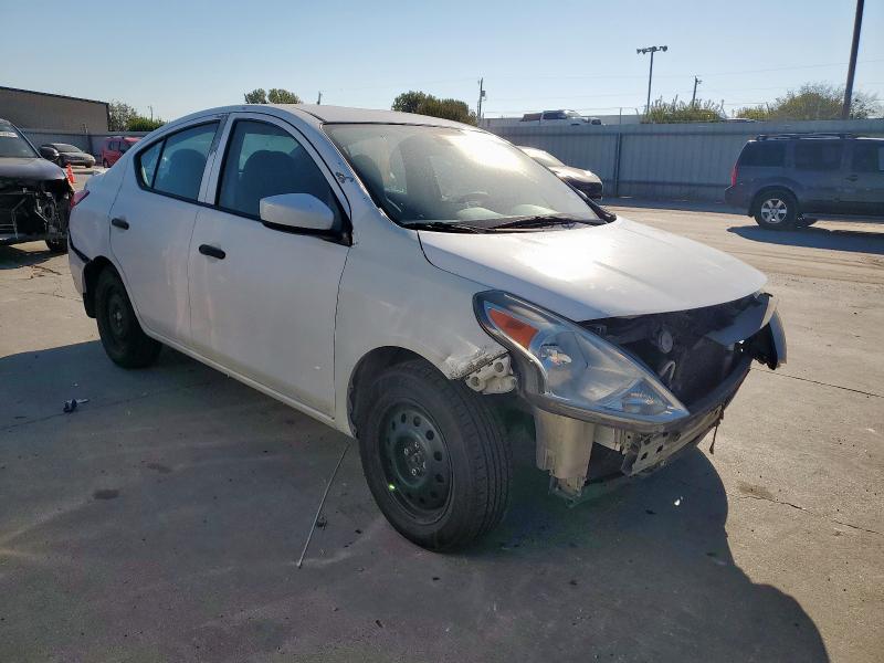 3N1CN7AP0HL863630 - 2017 NISSAN VERSA S WHITE photo 4