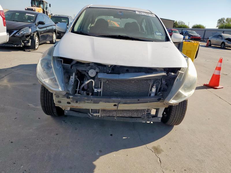 3N1CN7AP0HL863630 - 2017 NISSAN VERSA S WHITE photo 5