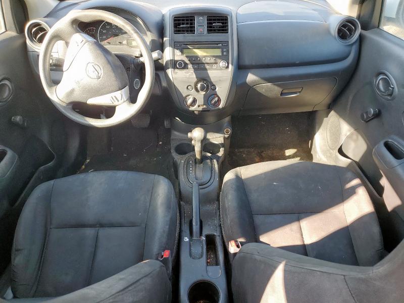 3N1CN7AP0HL863630 - 2017 NISSAN VERSA S WHITE photo 8