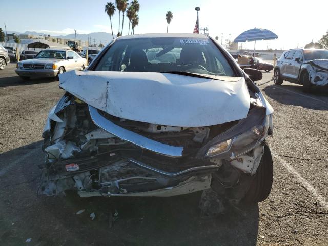 3HGGK5H46LM701514 - 2020 HONDA FIT LX WHITE photo 5