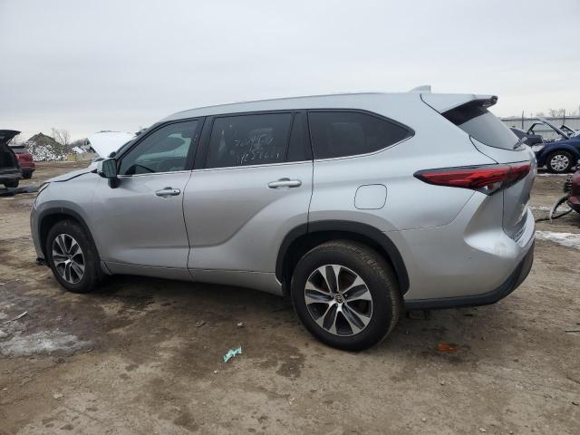 5TDGZRBH4MS085780 - 2021 TOYOTA HIGHLANDER XLE 银色 照片 2