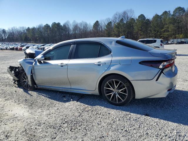 4T1G11AK8PU827762 - 2023 TOYOTA CAMRY SE NIGHT SHADE SILVER photo 2
