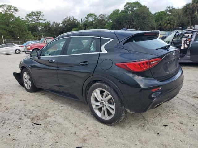 SJKCH5CP3HA024422 - 2017 INFINITI QX30 BASE 黑色 照片 2