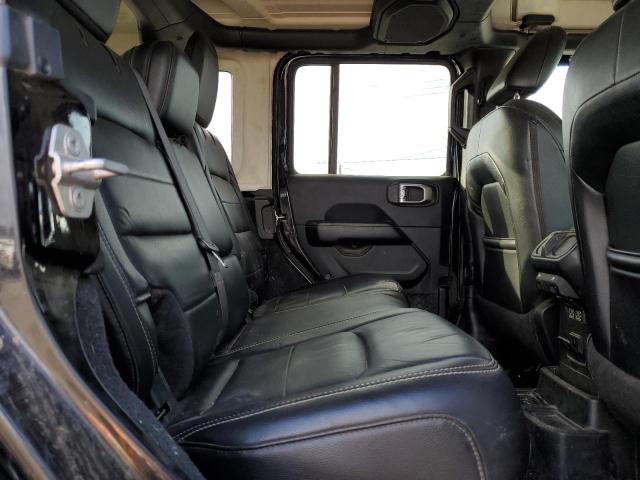 1C4HJXEG2JW264558 - 2018 JEEP WRANGLER U SAHARA BLACK photo 11