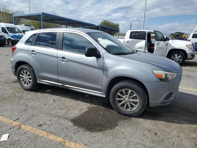 JA4AP3AU7BZ002808 - 2011 MITSUBISHI OUTLANDER ES فضي صورة 4