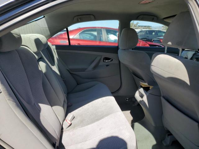 4T1BF3EK0BU605467 - 2011 TOYOTA CAMRY BASE GRAY photo 10