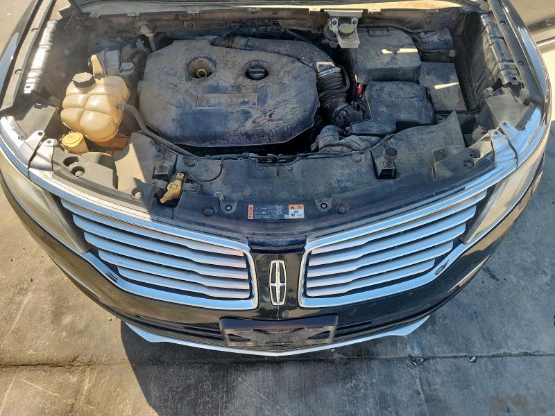 5LMCJ1A93FUJ11097 - 2015 LINCOLN MKC BLACK photo 12