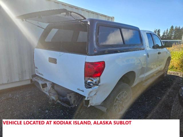 5TFBV54137X008993 - 2007 TOYOTA TUNDRA DOUBLE CAB SR5 WHITE photo 3