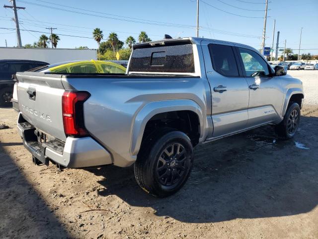 3TYKB5FN2RT004388 - 2024 TOYOTA TACOMA DOUBLE CAB 银色 照片 3